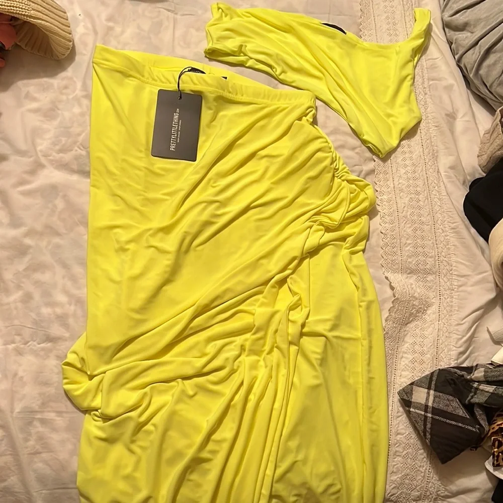 PLT Set - Picture 2 of 2